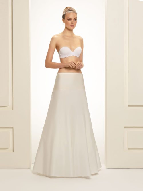 Underskørt fra Bianco Evento uden ringe. Model H-26