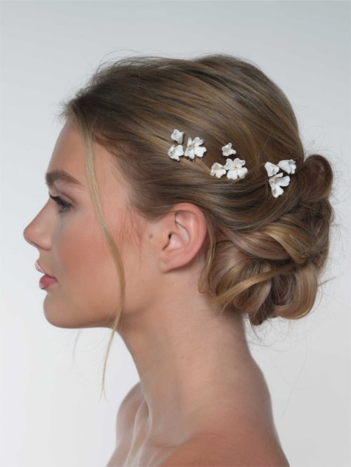 Poirier. Model BB-230. 3 stk. hårnåle med porcelænsblomster.