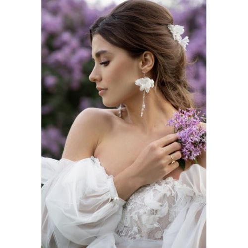Novia Blanca. Håndlavet silkeblomster øreringe i sterling sølv.